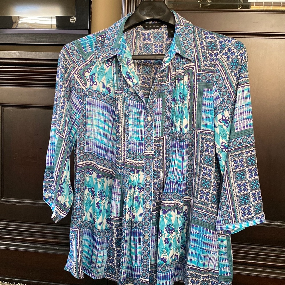 XL Blouse pretty style for women, Investments Brand
